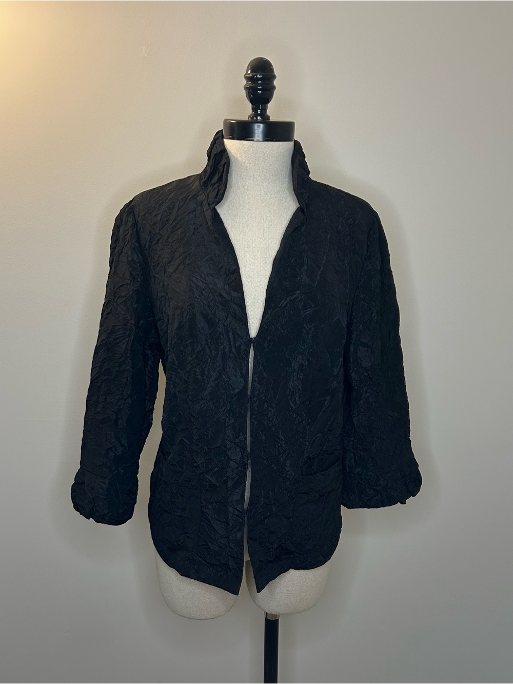 Chico's Black Textured Open-Front Jacket Mock Collar Crinkle Womens 1 (M)